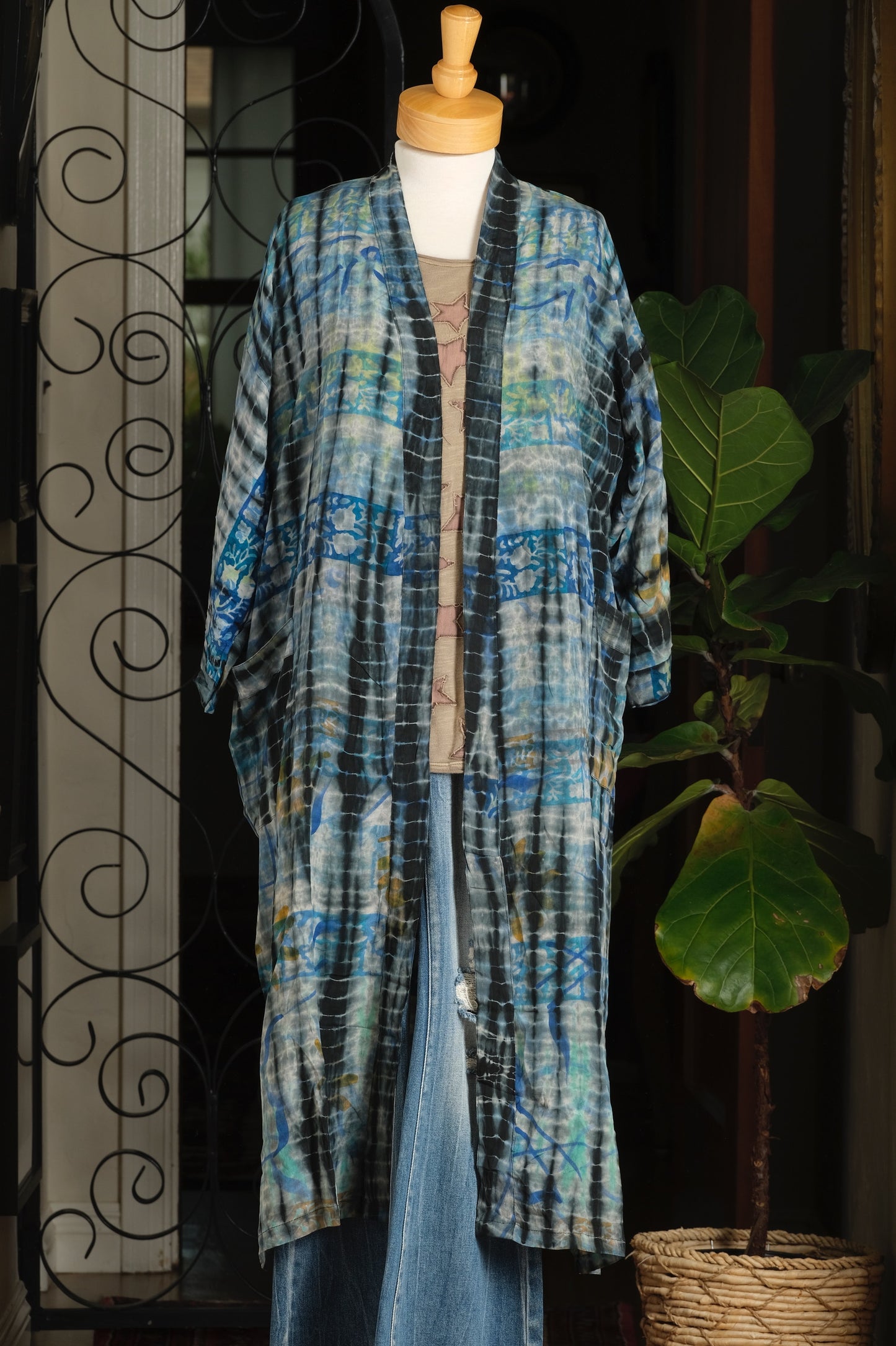 Smoke Duster in Blue Border