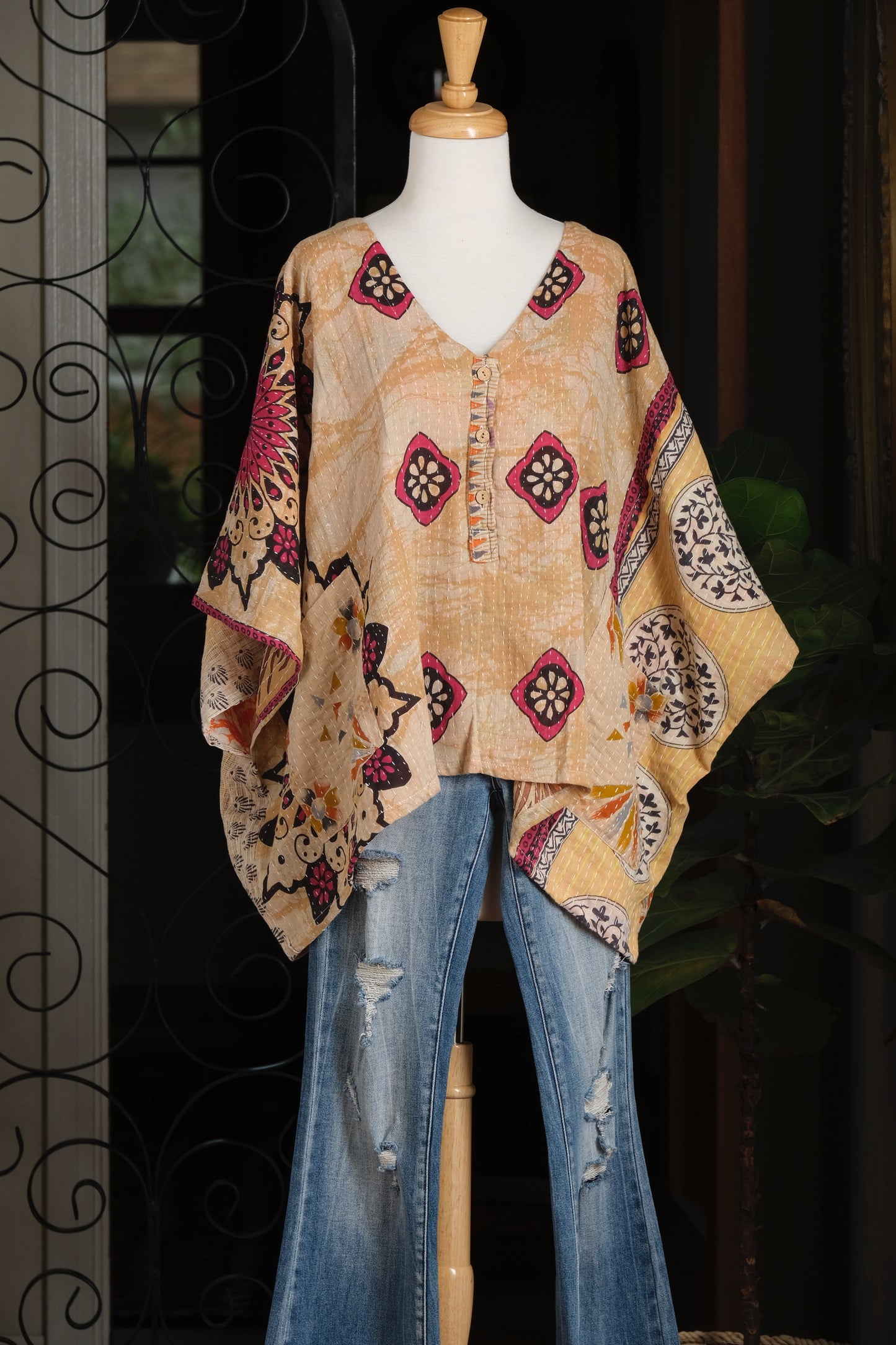 Kantha Button Top in Monarch Flower