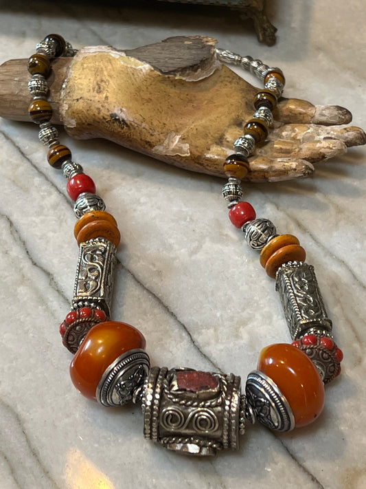 Traders Bead Necklace – Chateau Bel Age Boutique