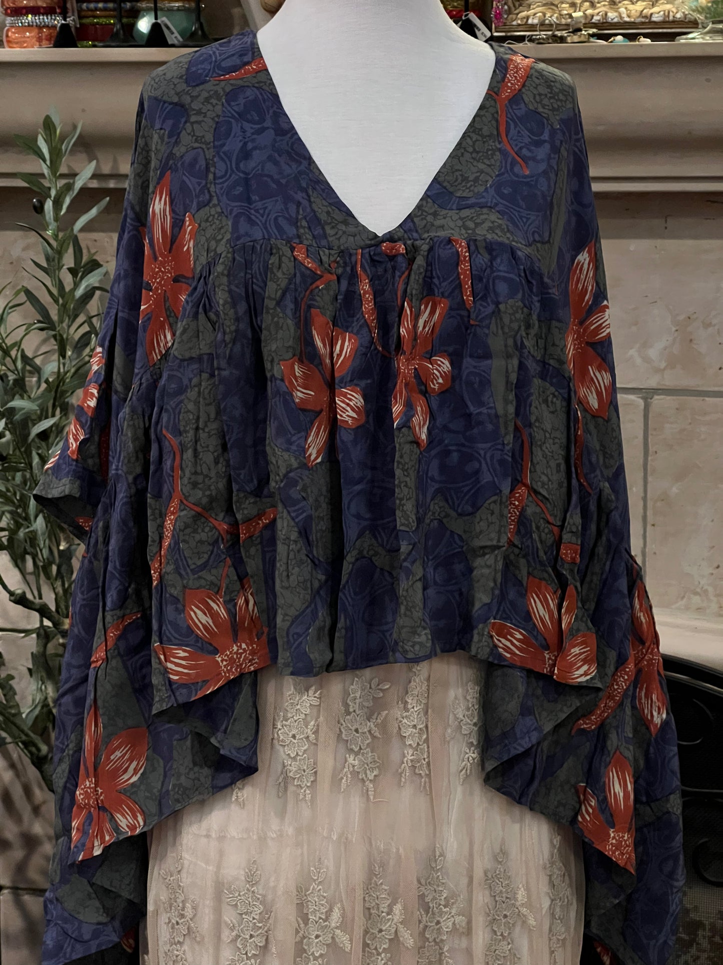 Gold Dust Crop Top in Carnelian Flower