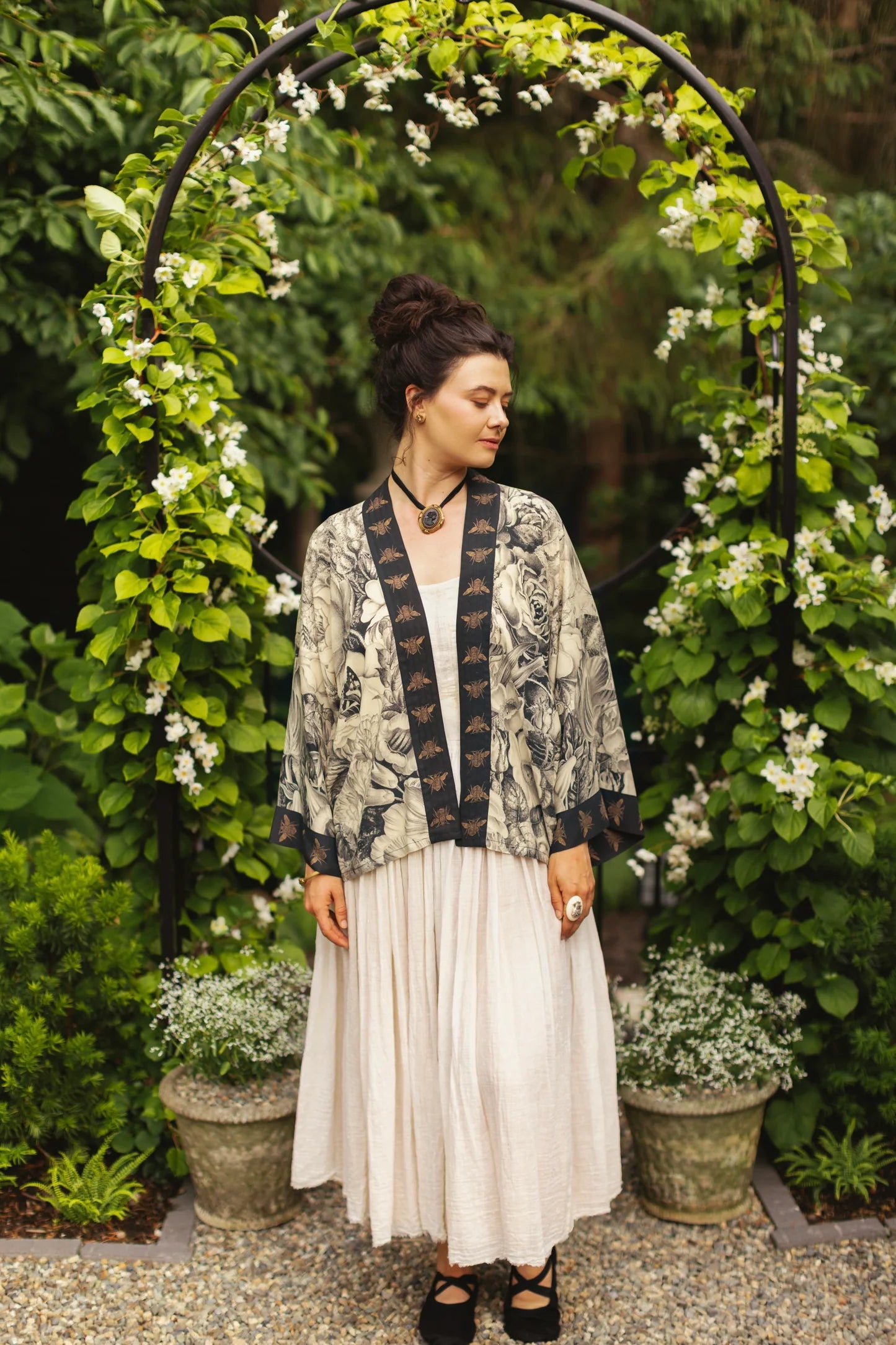 Honey & The Moon Opera Cropped Kimono