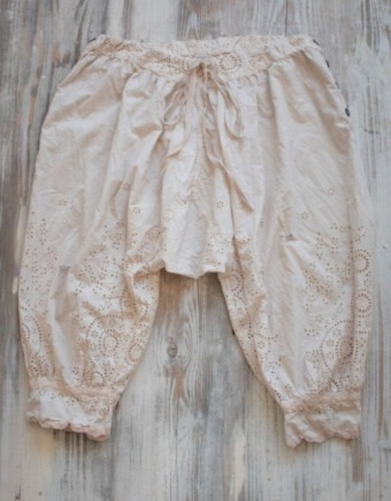 Eyelet Llucia Bloomers by Magnolia Pearl