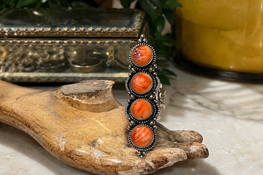 Elongated Spiny Oyster Ring 1685