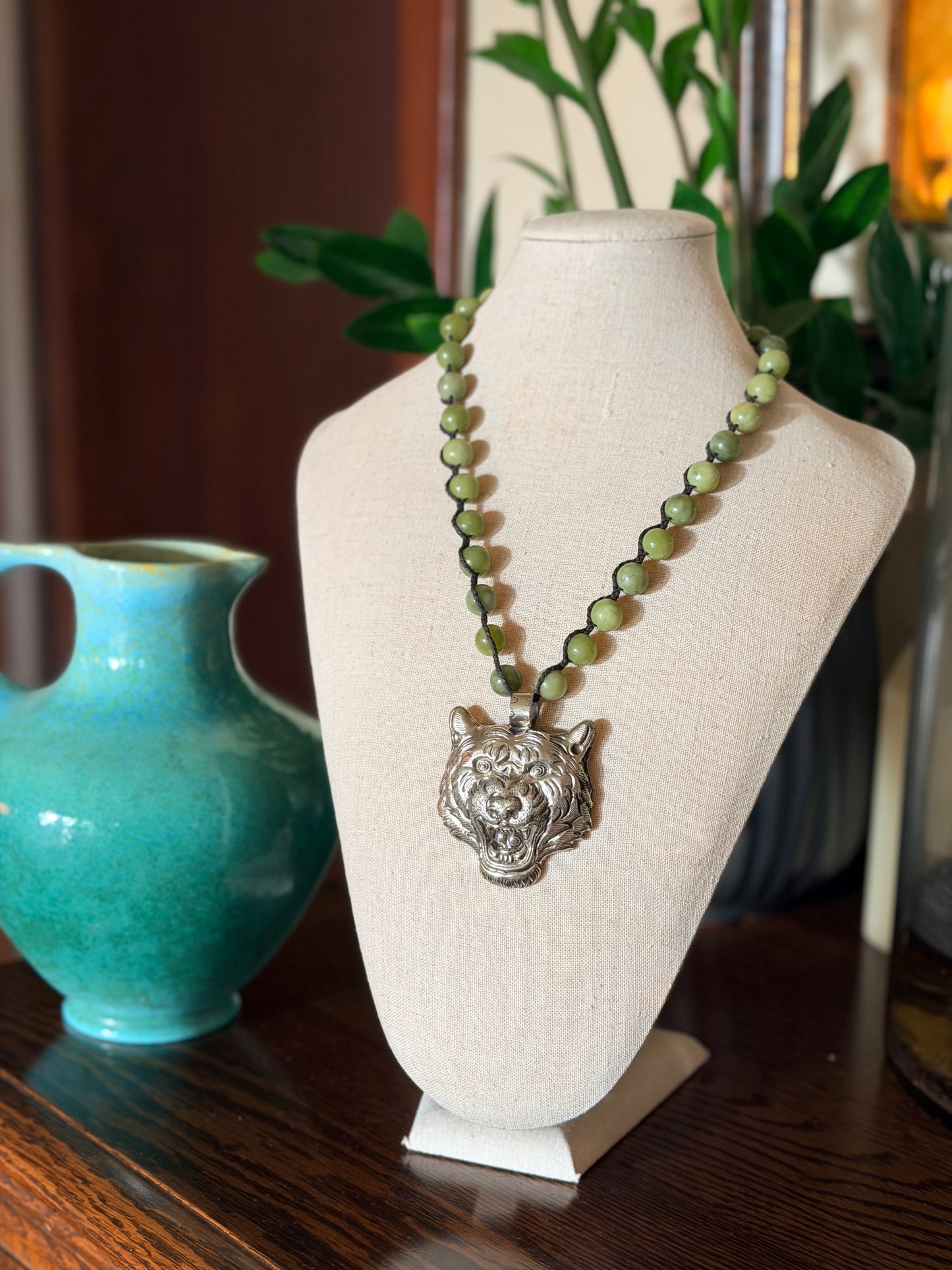 tiger necklace

necklace

jade stones

jade beads

hand casted
