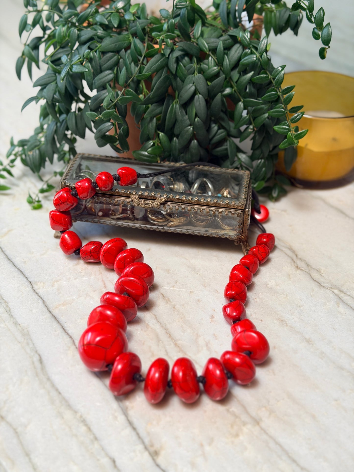 scarlet necklace

red necklace

graduated necklace

chateau bel age