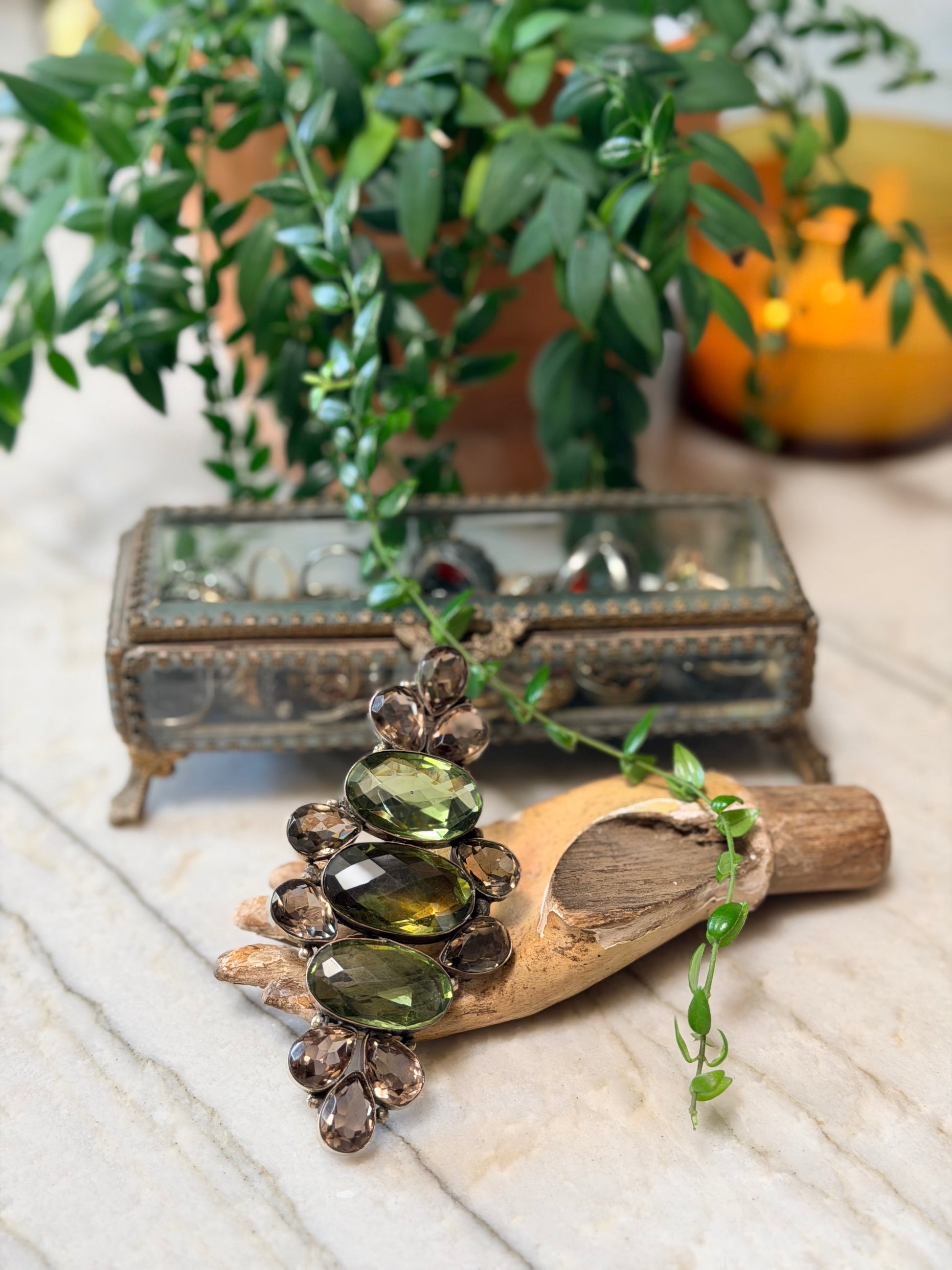Oversized Ring in Moss Smoke – Chateau Bel Age Boutique