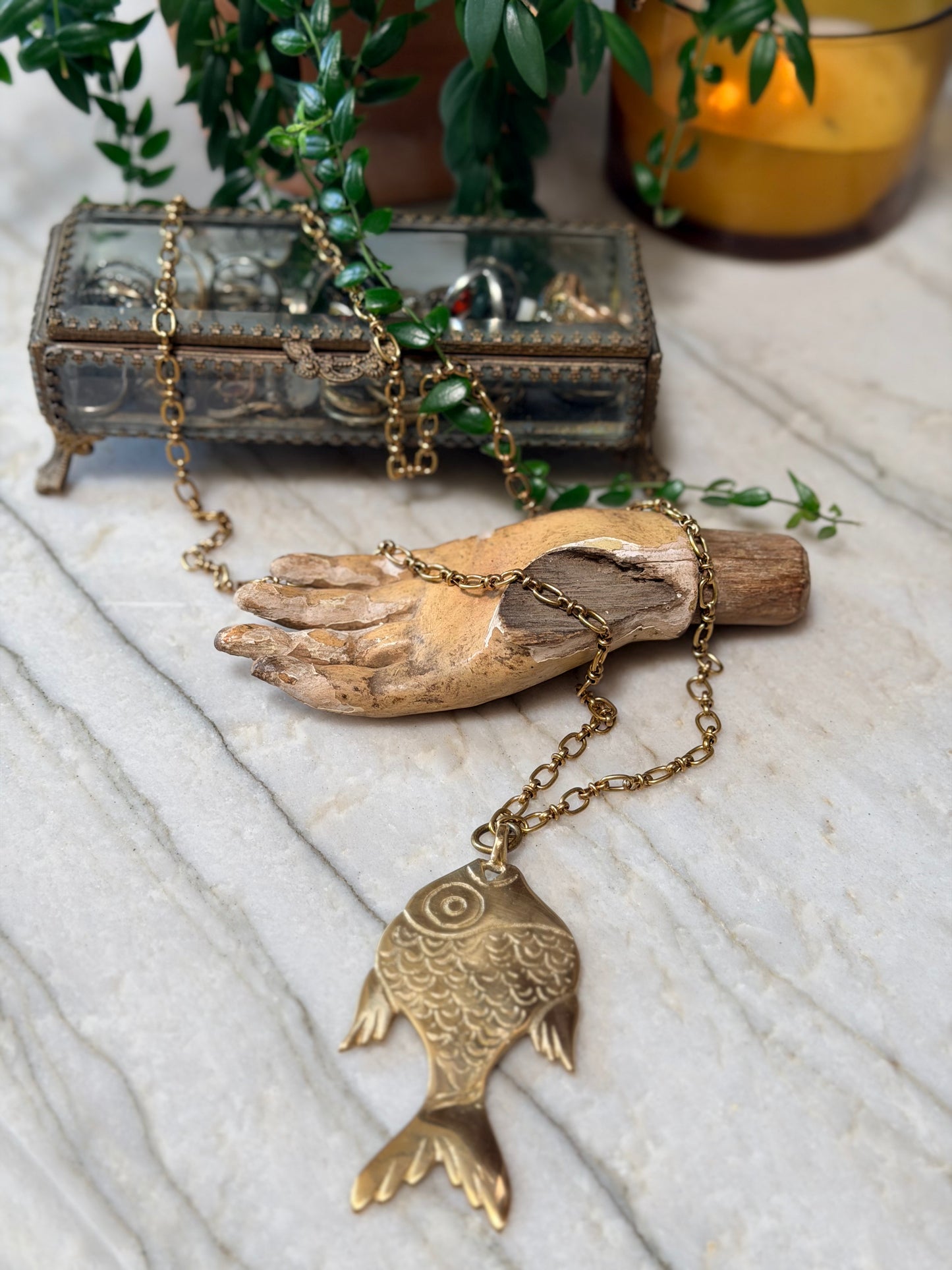 Brass Fish 1730 – Chateau Bel Age Boutique