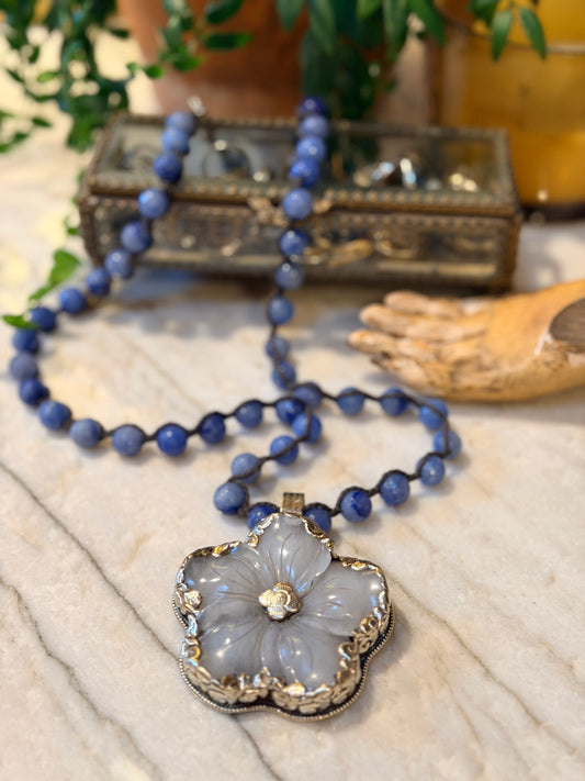 Blue Flower 1805 – Chateau Bel Age Boutique