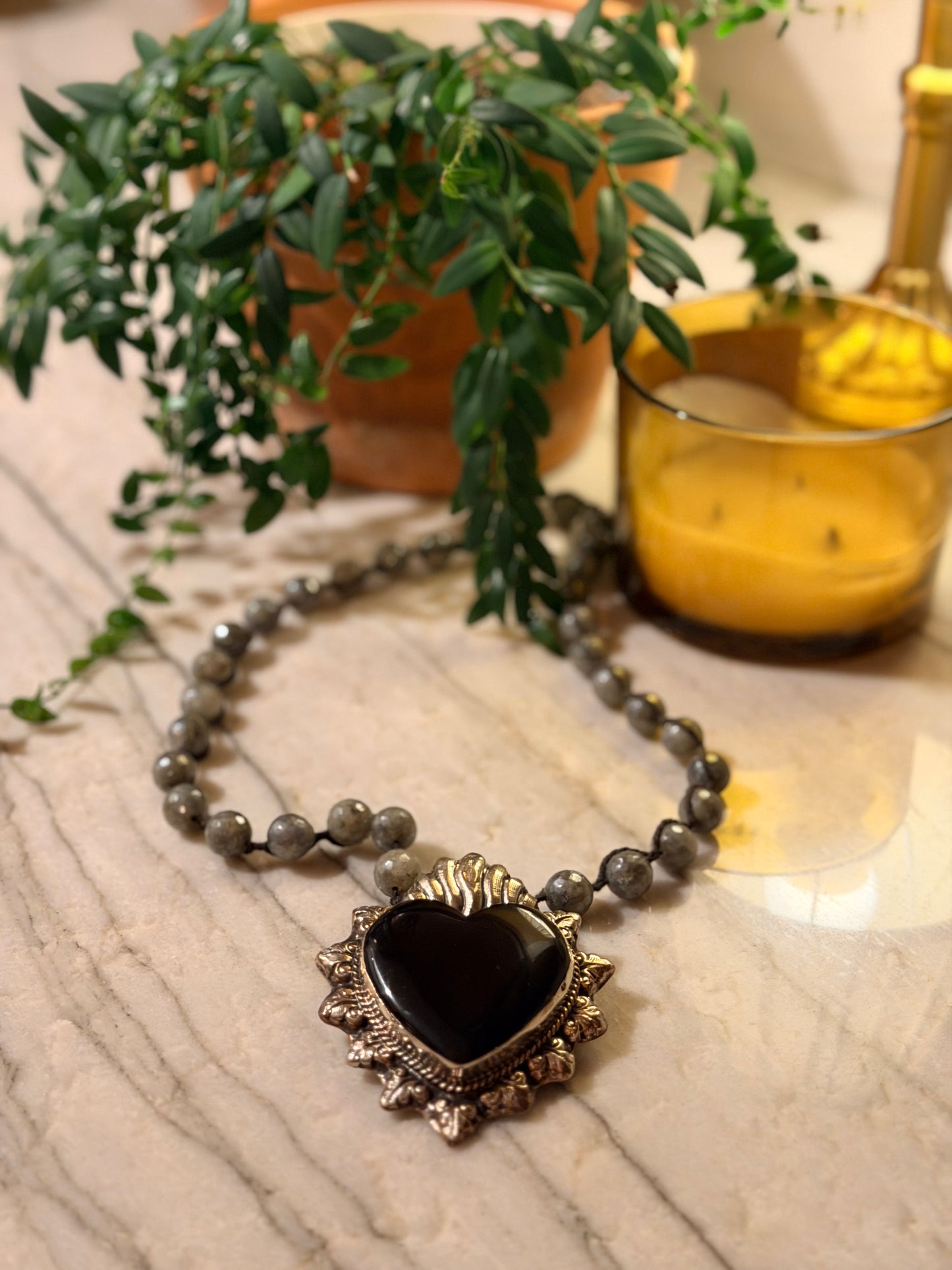 onyx heart necklace

necklace

labradorite

heart necklace

chateau bel age