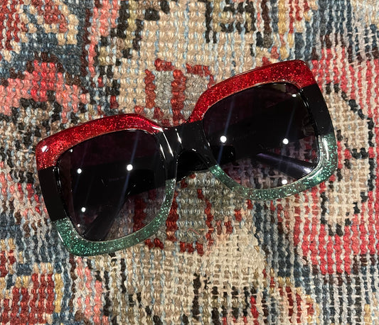Luxe Sunglasses in Red Green – Chateau Bel Age Boutique (view 2)