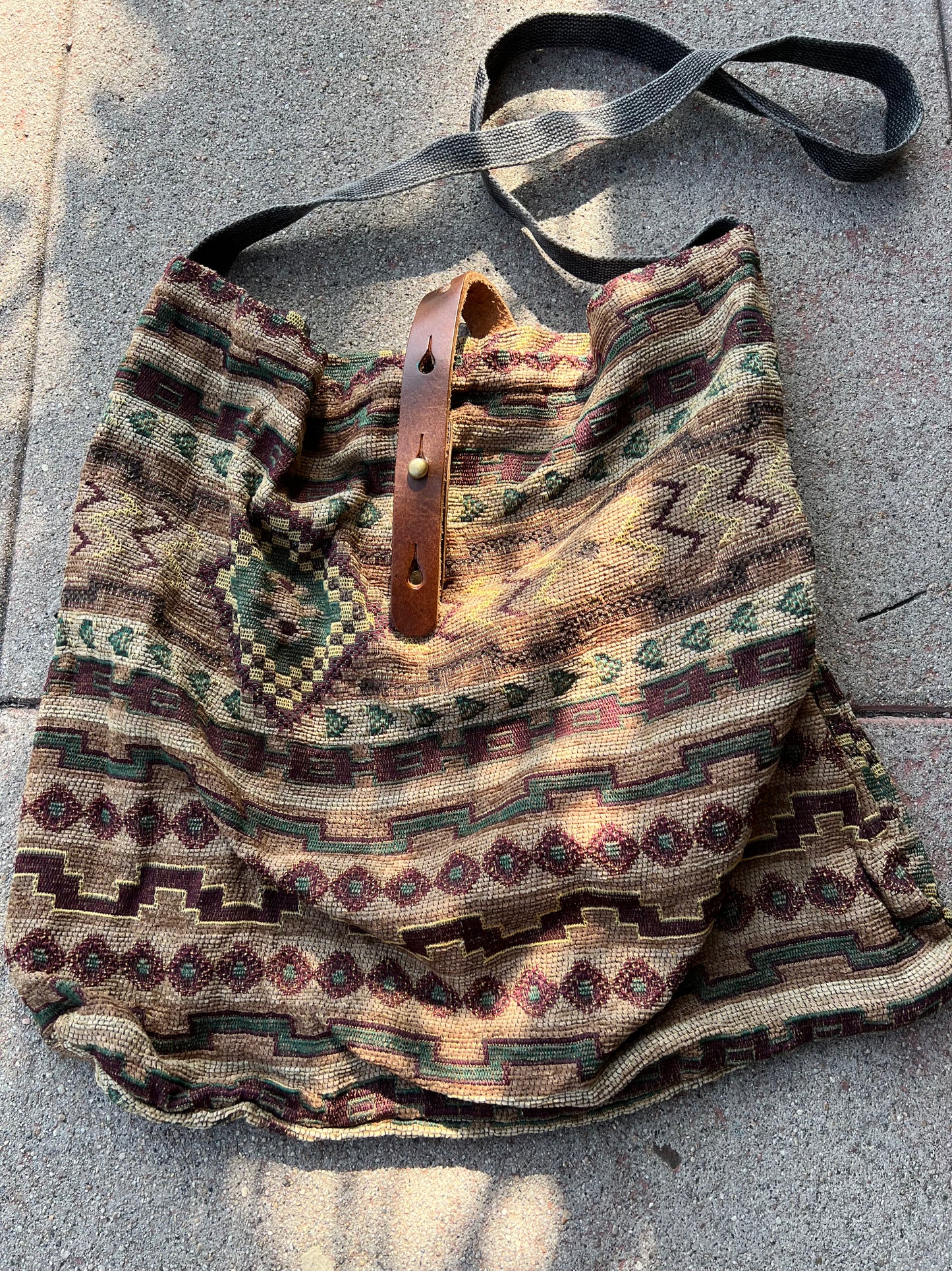 Happy Traveler Satchel
