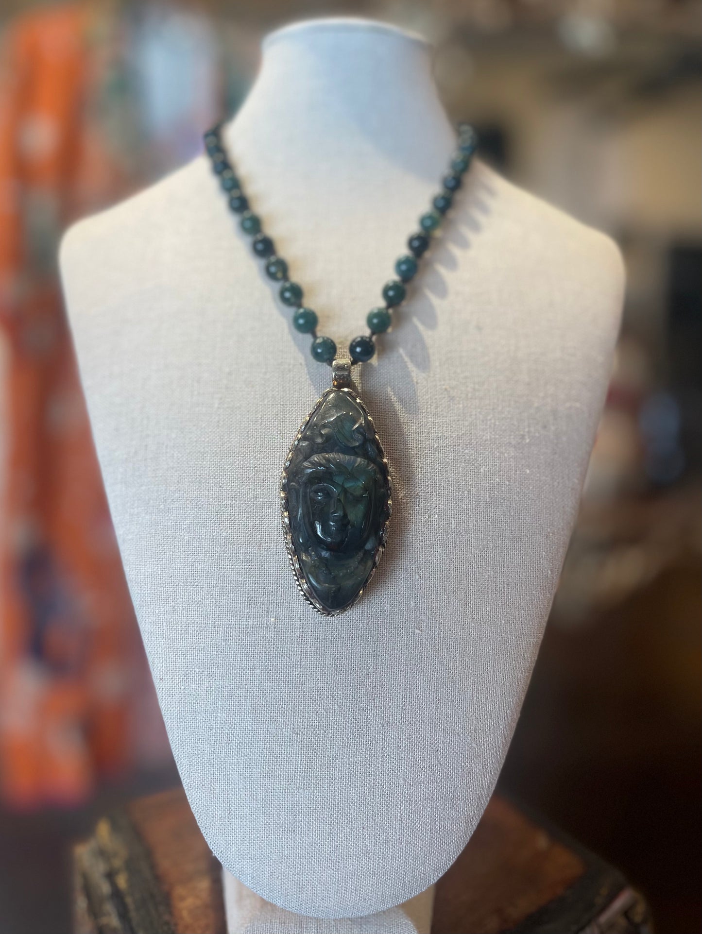 Labradorite Quan Yin 983 Necklace