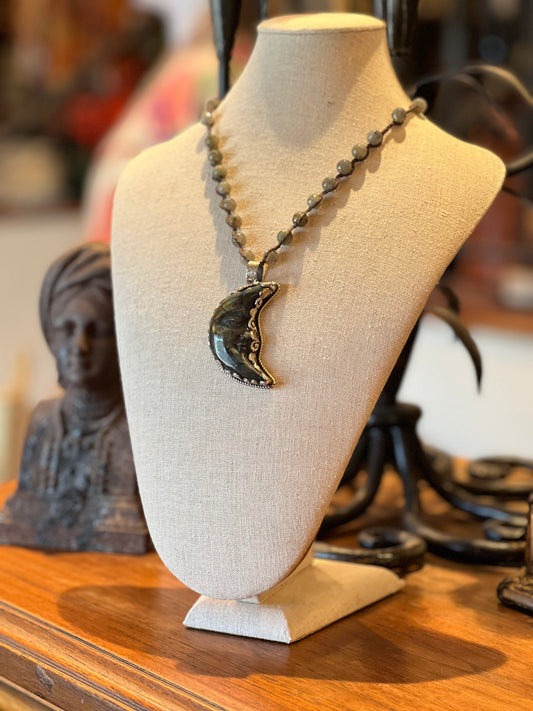 Labradorite Moon 1199 Necklace