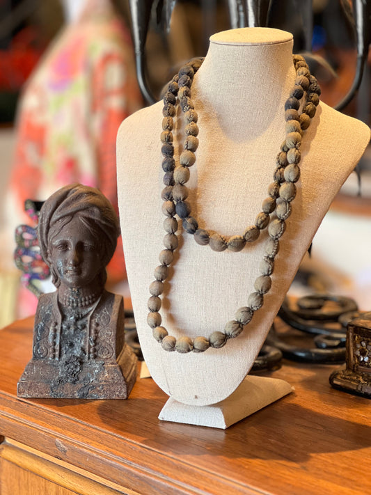 Beaded Necklace in Olive