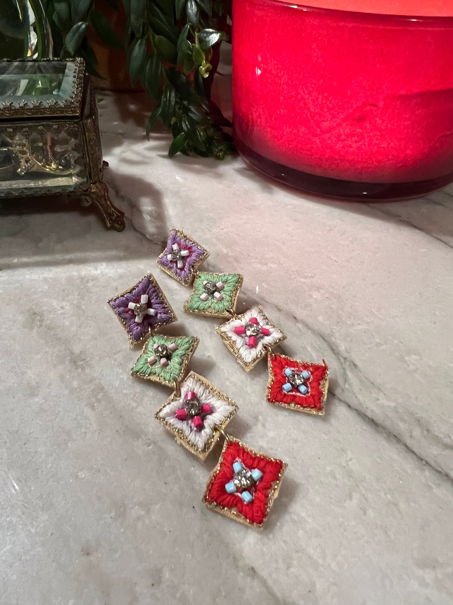 Quilt Diamond Earring Lavender Top