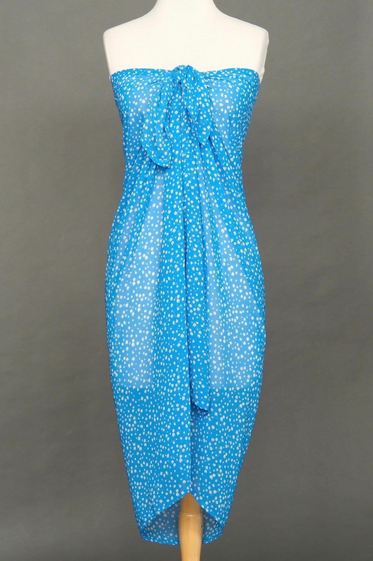 Turquoise Daisy Sarong by St Jazmin