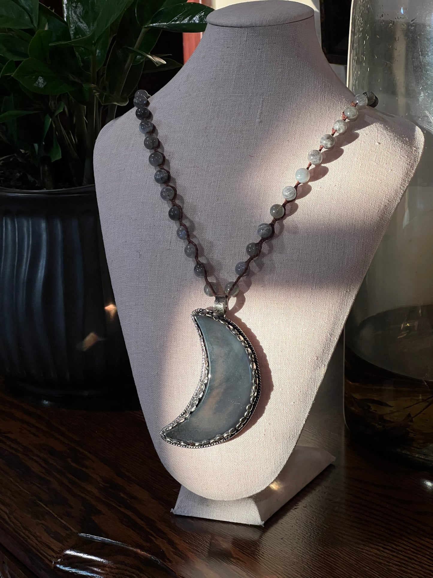 Grey Agate Moon 1493