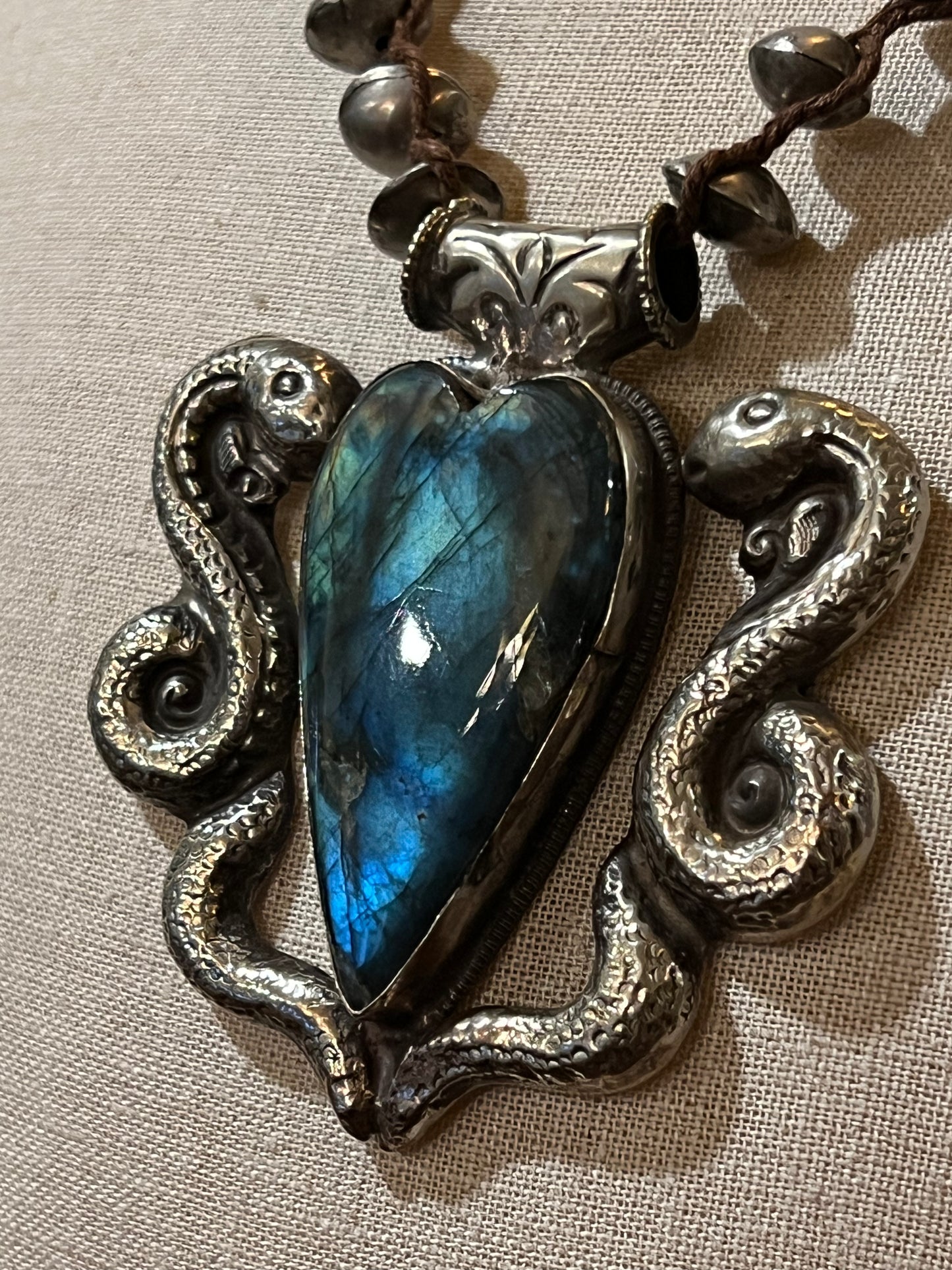 Snake Heart 1636 Necklace