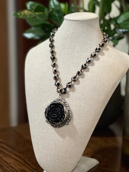 Black Rose on Black and Ivory 1637