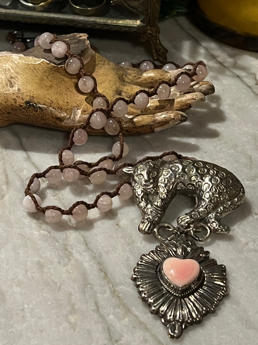 Leopard with Pink Heart 1679