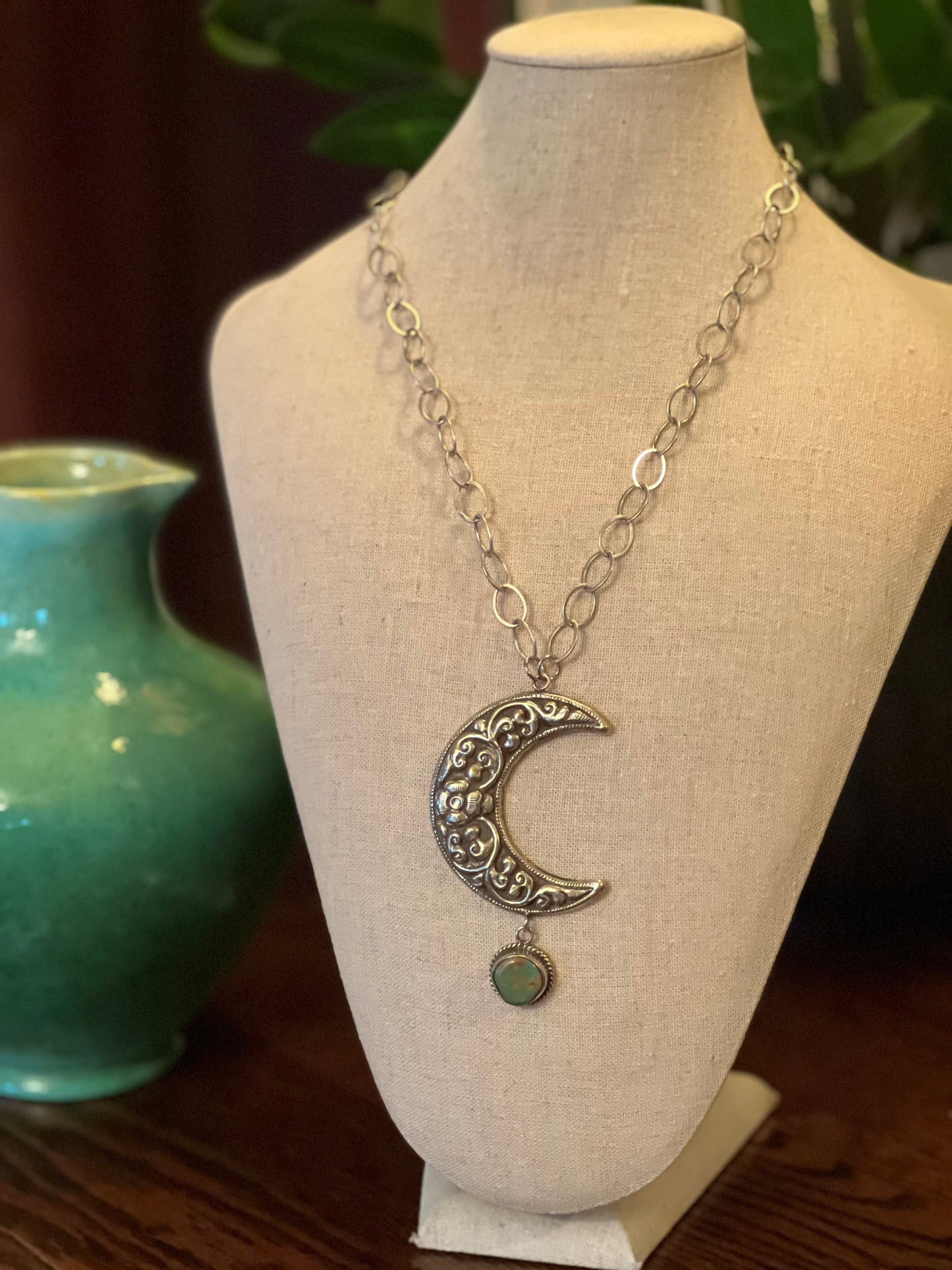 Crescent Moon on Chain 1750 – Chateau Bel Age Boutique