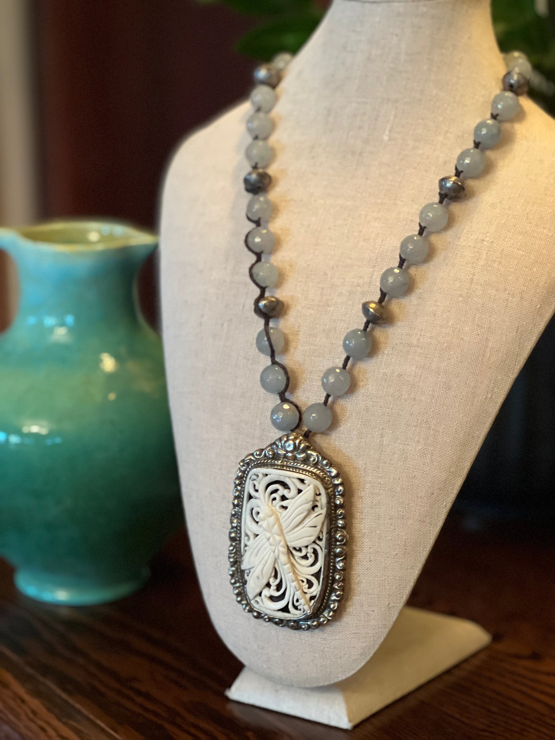 sterling silver plated

solid bronze

ornate bezel

necklace

hand casted

dragonfly necklace

dragonfly

carved dragonfly necklace

bone dragonfly