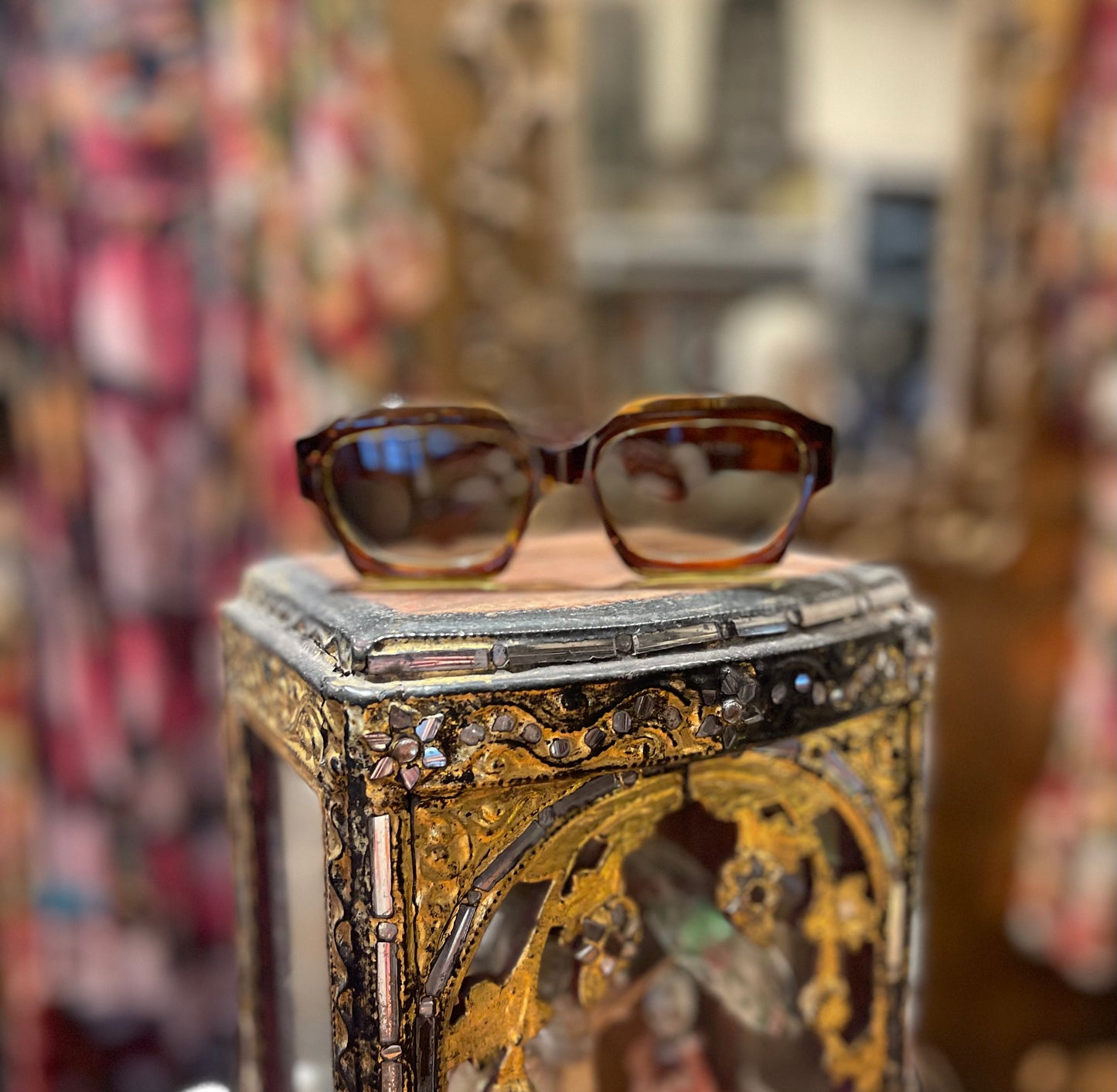 Retro Stripe Sunglasses