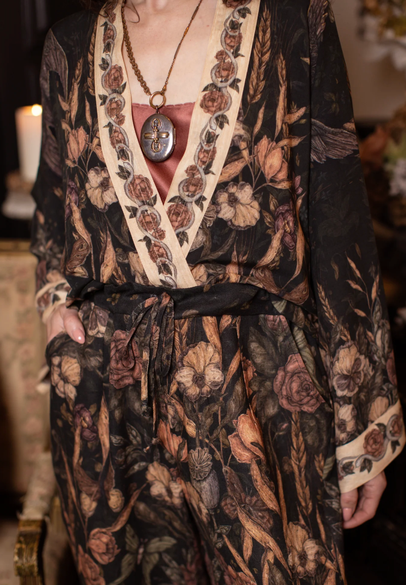 Momento Artist Pants PRE-AUTHORIZE – Chateau Bel Age Boutique (view 4)