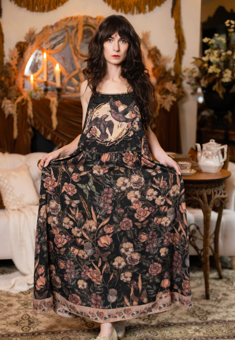 symbols

sparrows

slip dress

skull

momento

luna moths

florals

Dress

chateau bel age

butterflies