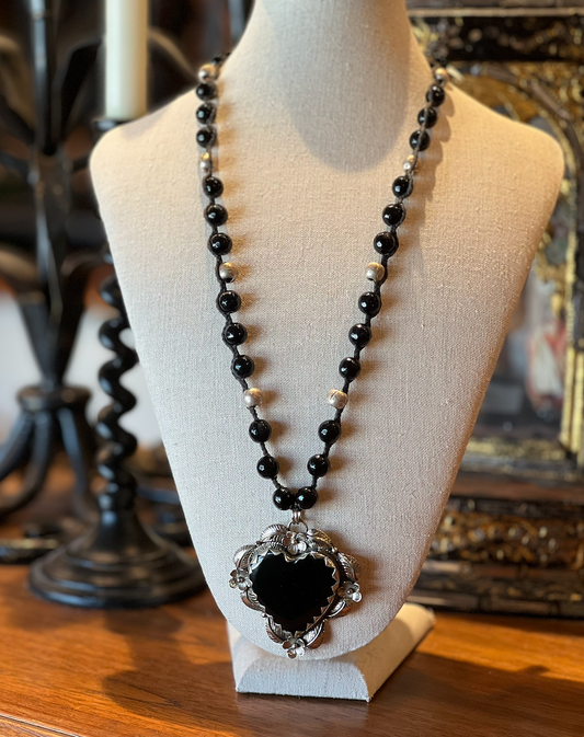 Ornate Onyx Heart 1742 – Chateau Bel Age Boutique