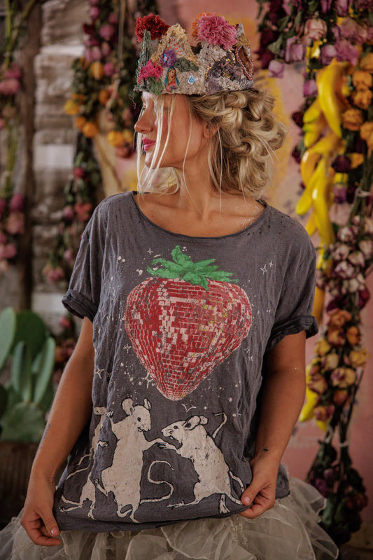 Discotheque Fraises Tee Top 2663 Ozzy by Magnolia Pearl