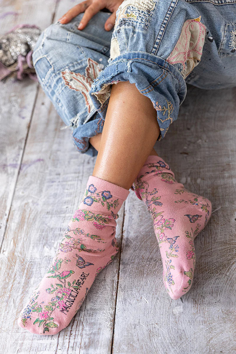 Summer Lovin' Socks by Magnolia Pearl