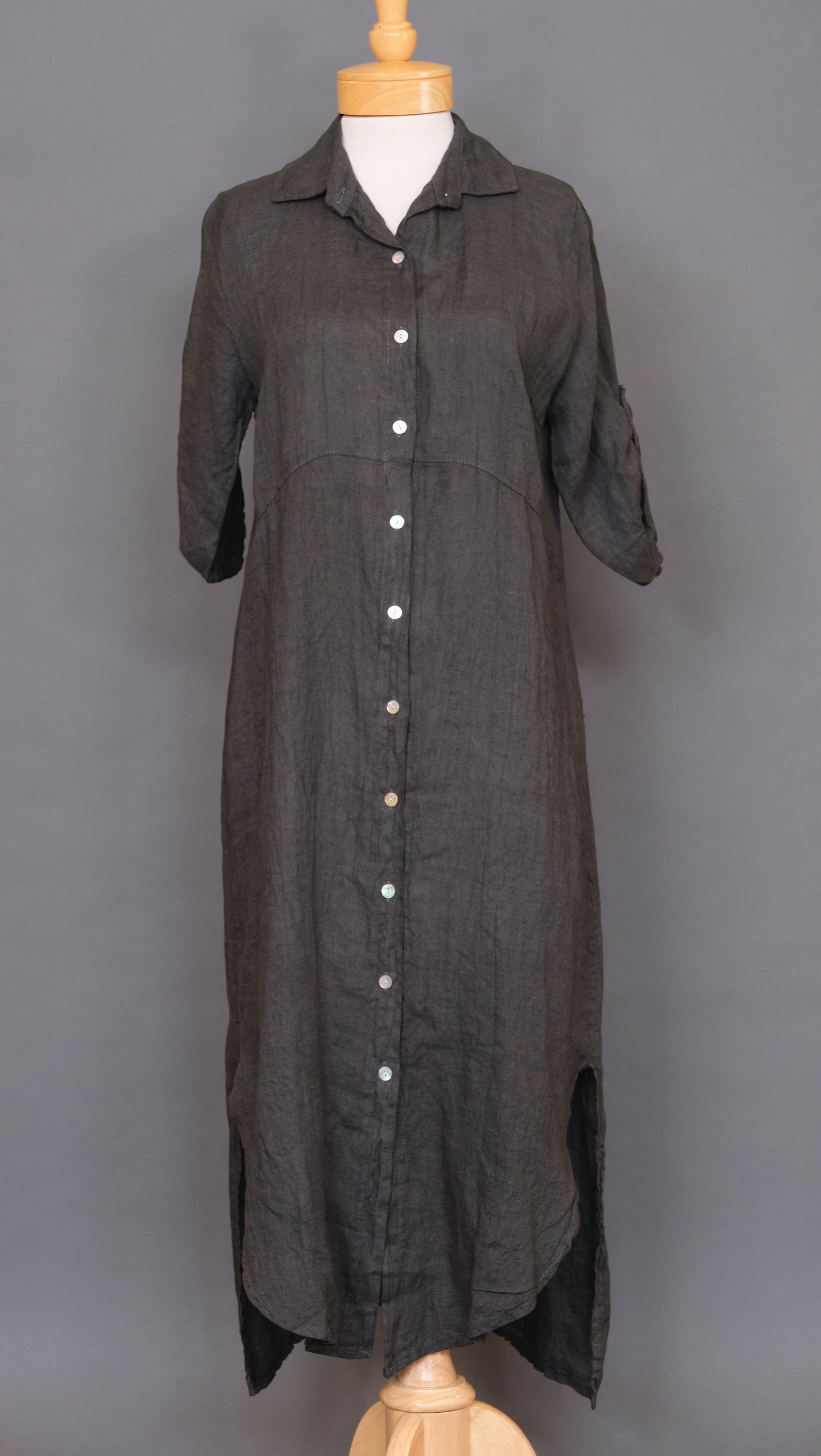 Lined Up Linen Duster in Charcoal