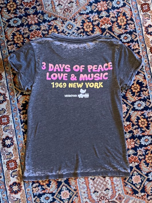 Woodstock NY Distressed Vintage Grey T-Shirt