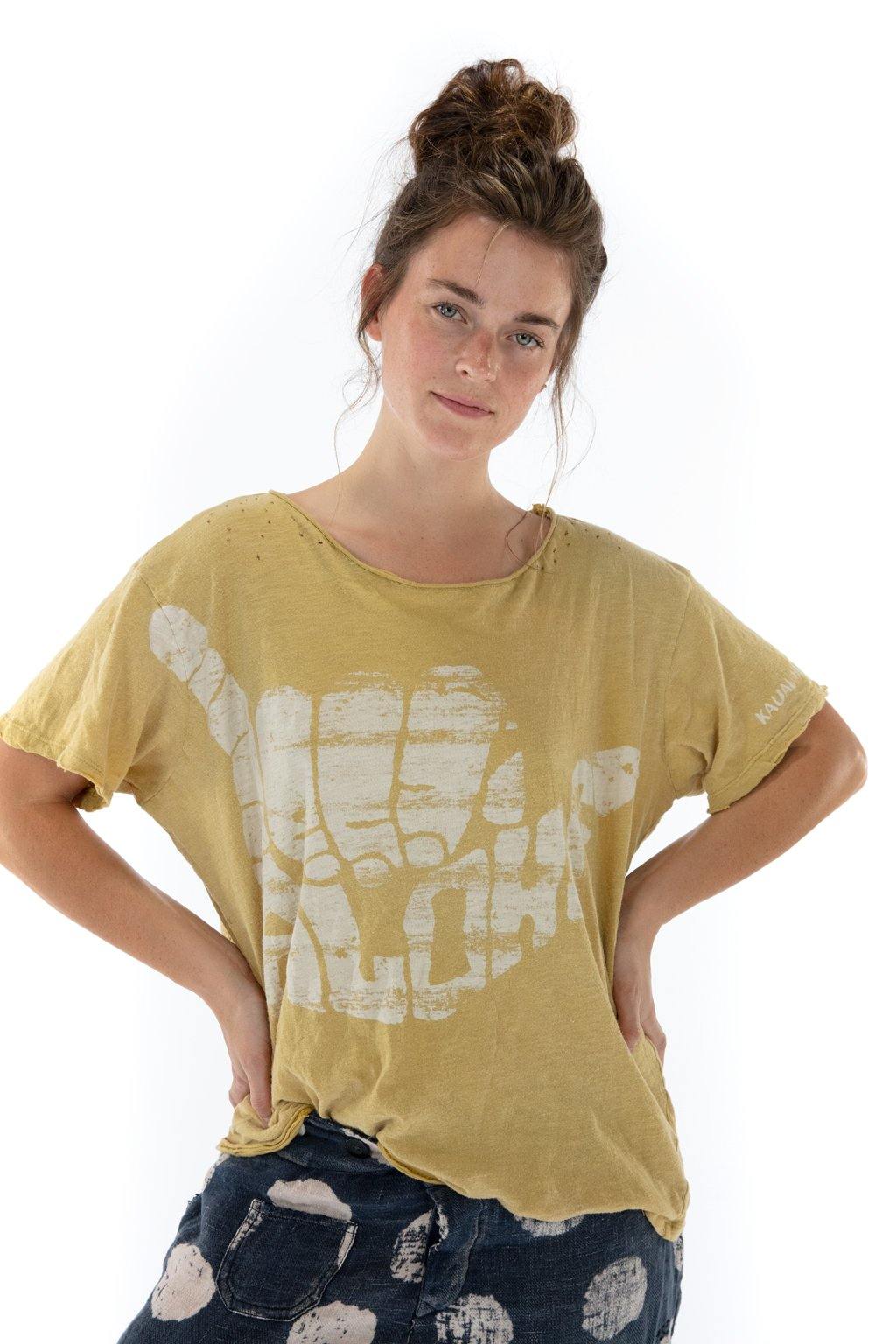 Hang Loose T by Magnolia Pearl