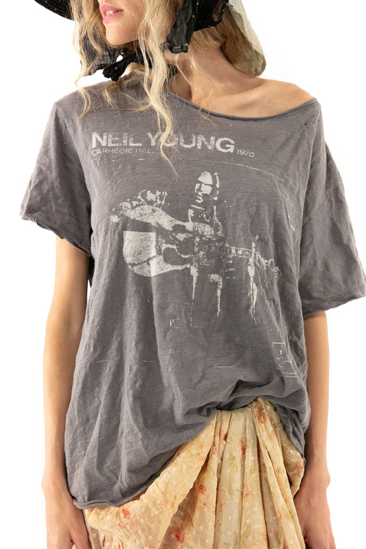 Carnegie Hall T by Magnolia Pearl