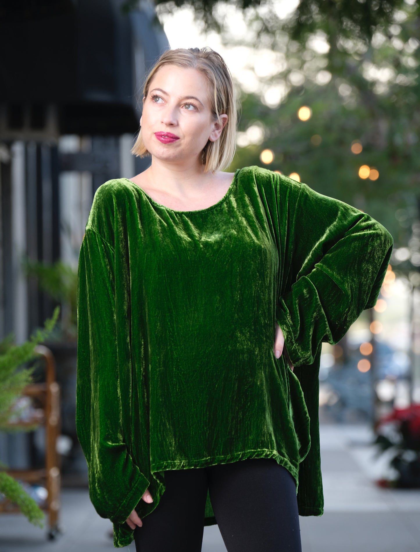 Luxe Velvet Top in Gucci Green